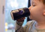 为幼儿选择含糖饮料而不是果汁与成人肥胖风险相关