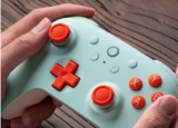 Ultimate 2C：8BitDo 推出带霍尔效应纵杆的新型蓝牙和 2.4 GHz 控制器