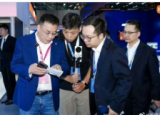 小米 15 Pro 在野外被发现 再次证实了新的相机岛设计